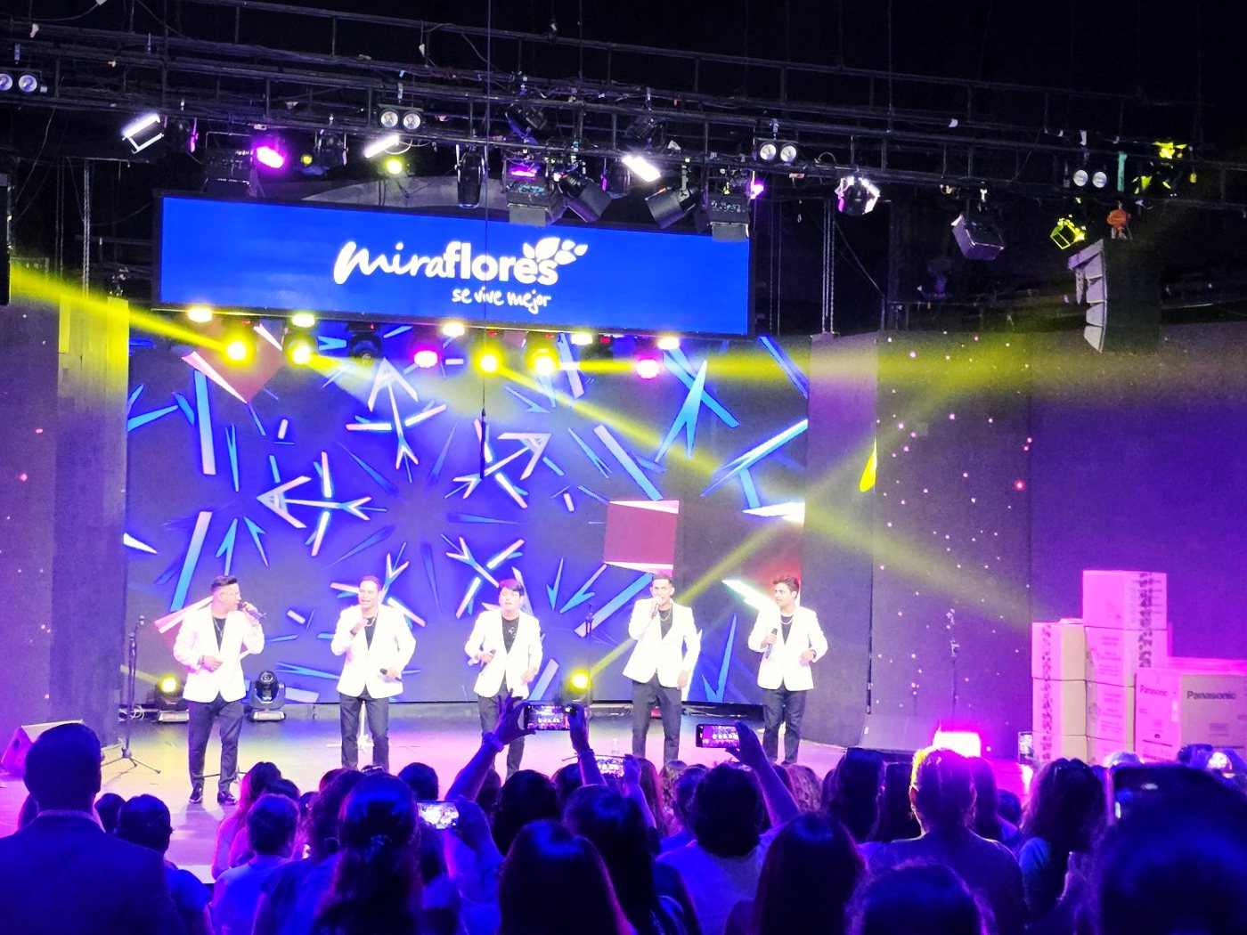 Show tributo Grupo 5: los imitadores en escena